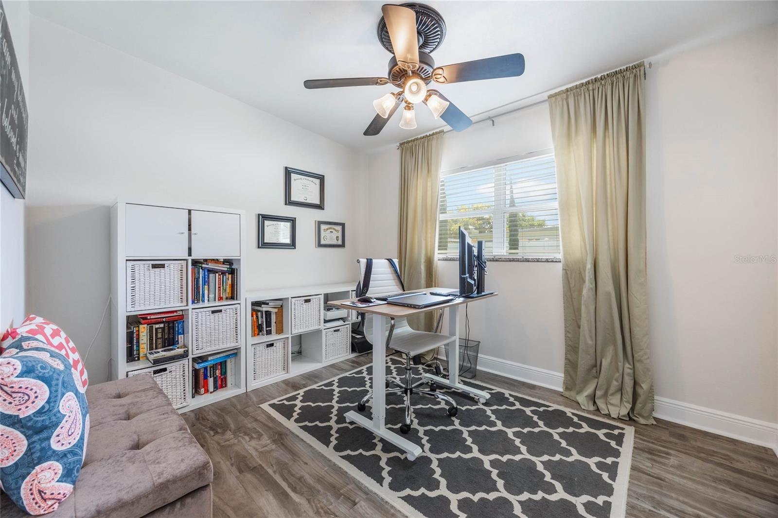 Image 28 of 35 For 4610 Elaine Place