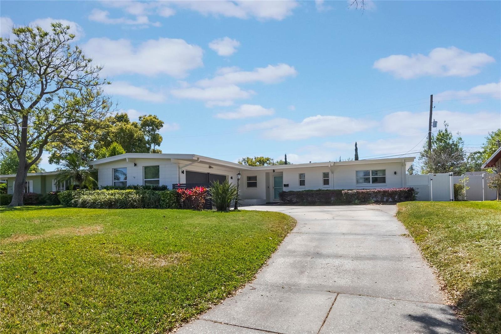 Image 3 of 35 For 4610 Elaine Place