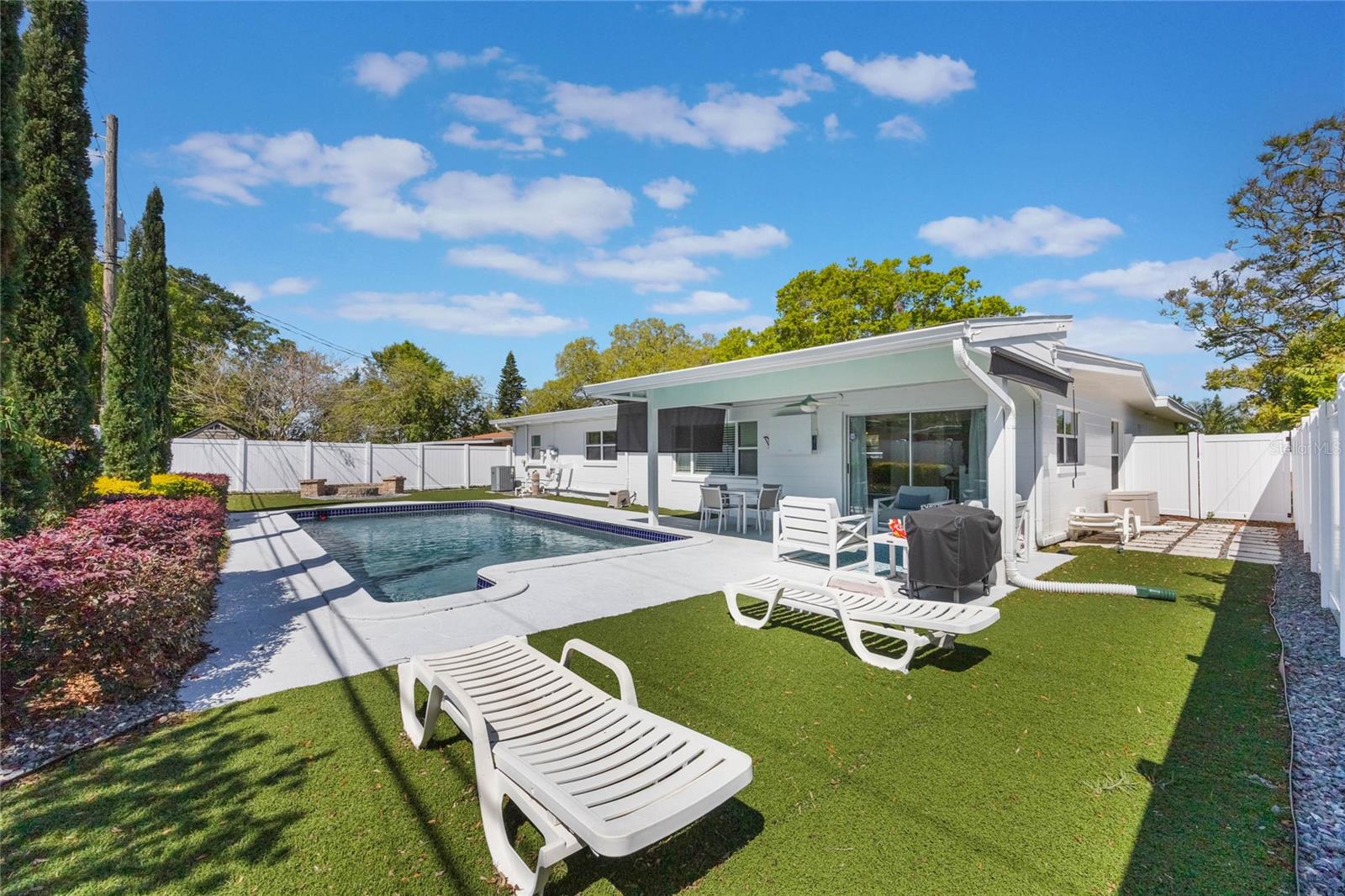 Image 32 of 35 For 4610 Elaine Place