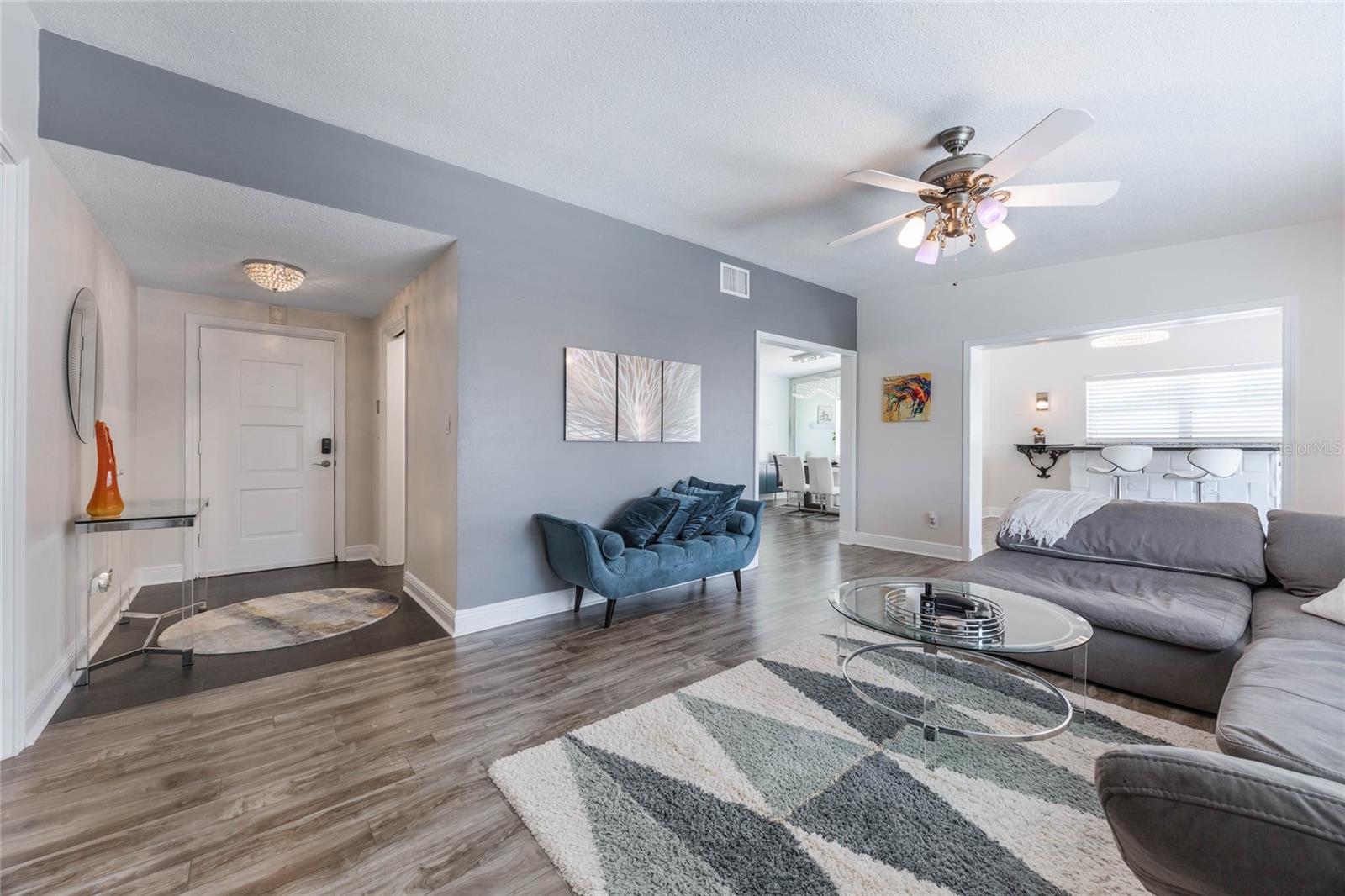 Image 5 of 35 For 4610 Elaine Place