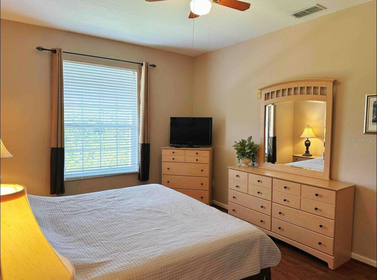 Image 5 of 37 For 2310 Silver Palm Drive 302