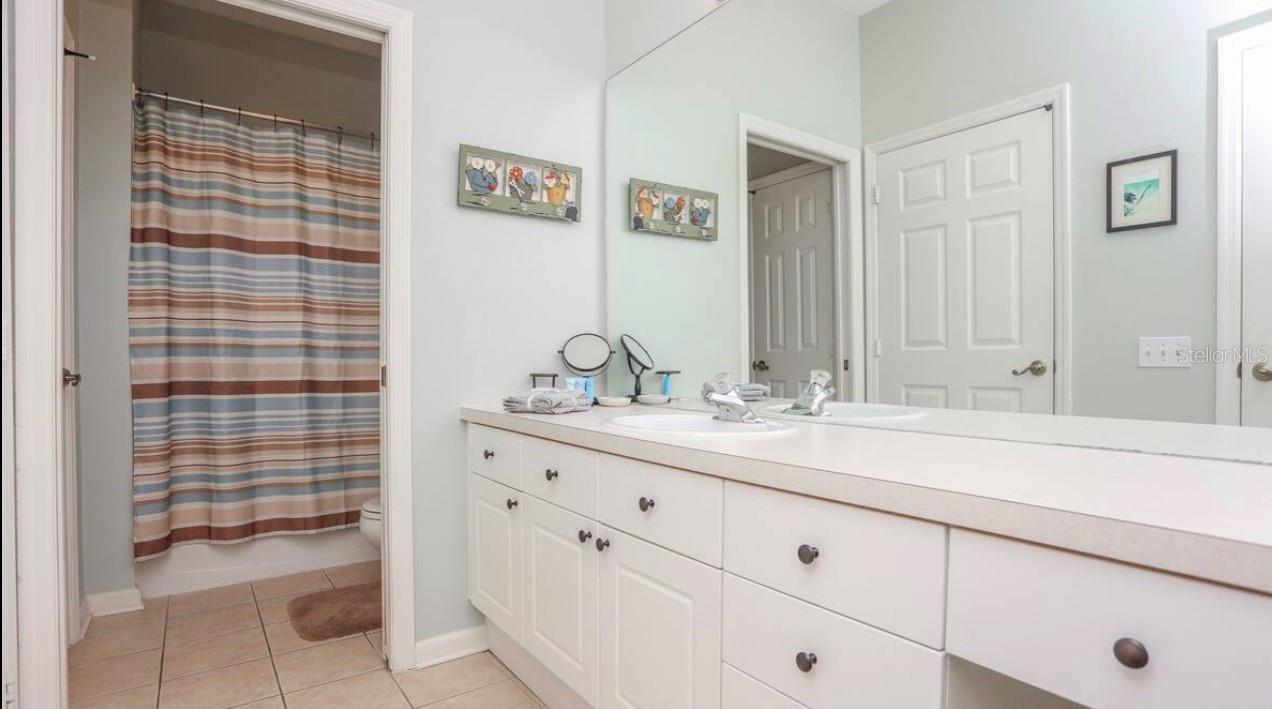 Image 9 of 37 For 2310 Silver Palm Drive 302