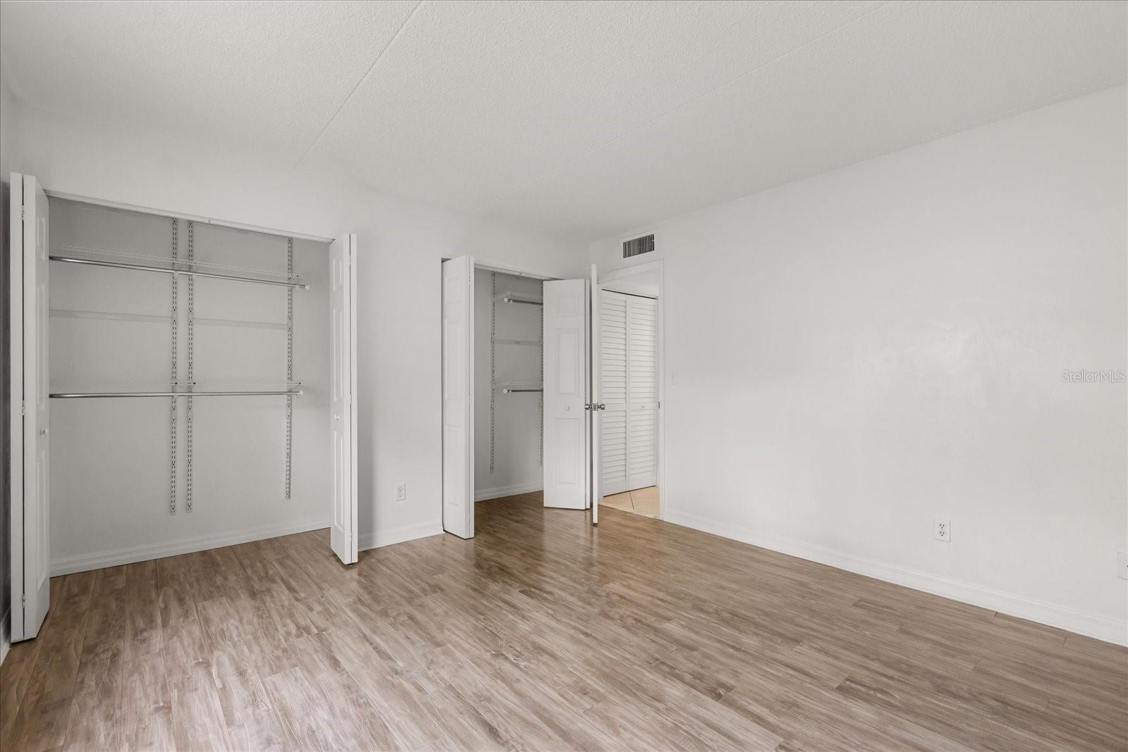 Image 18 of 19 For 633 Palmetto Avenue 1030