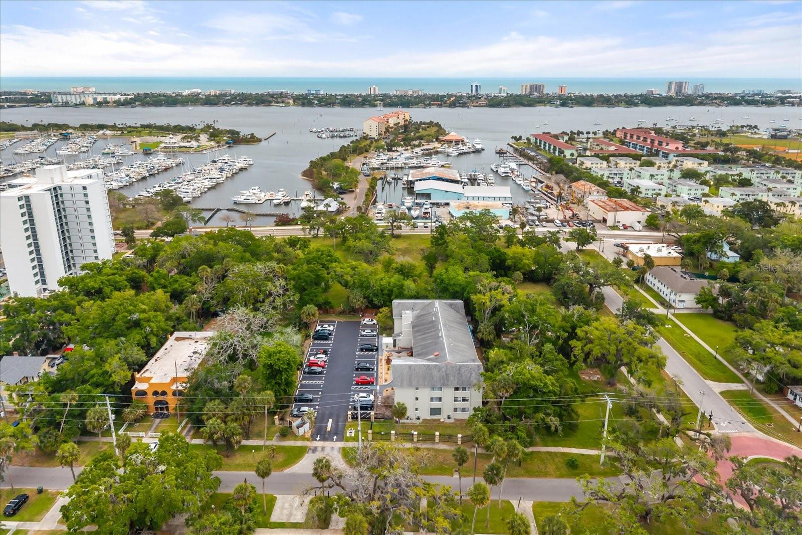 Image 2 of 19 For 633 Palmetto Avenue 1030