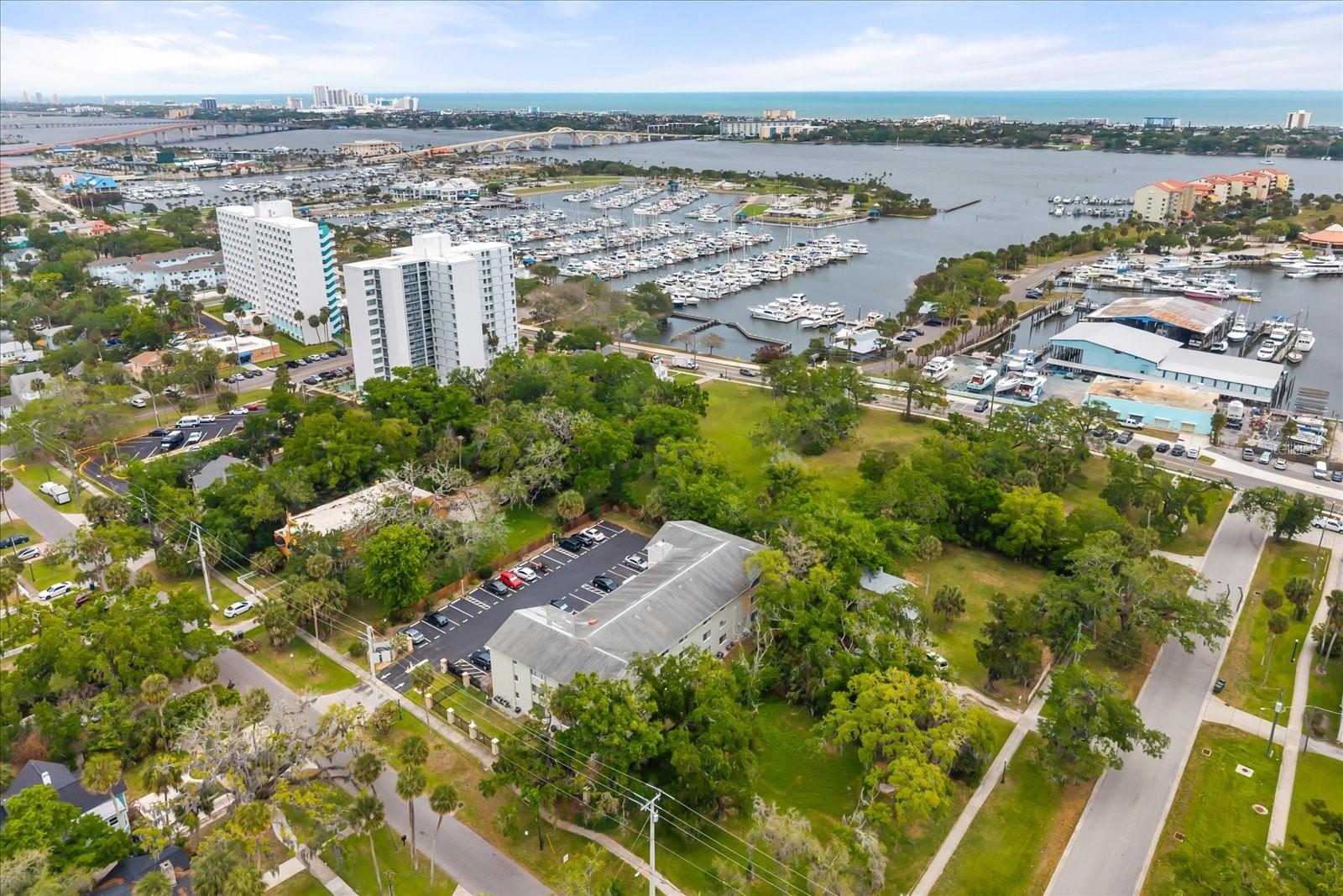 Image 3 of 19 For 633 Palmetto Avenue 1030