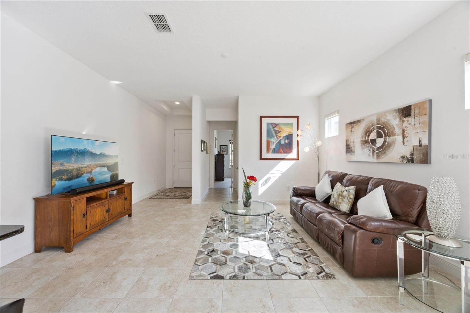 Image 6 of 46 For 4902 Fountainwood Drive