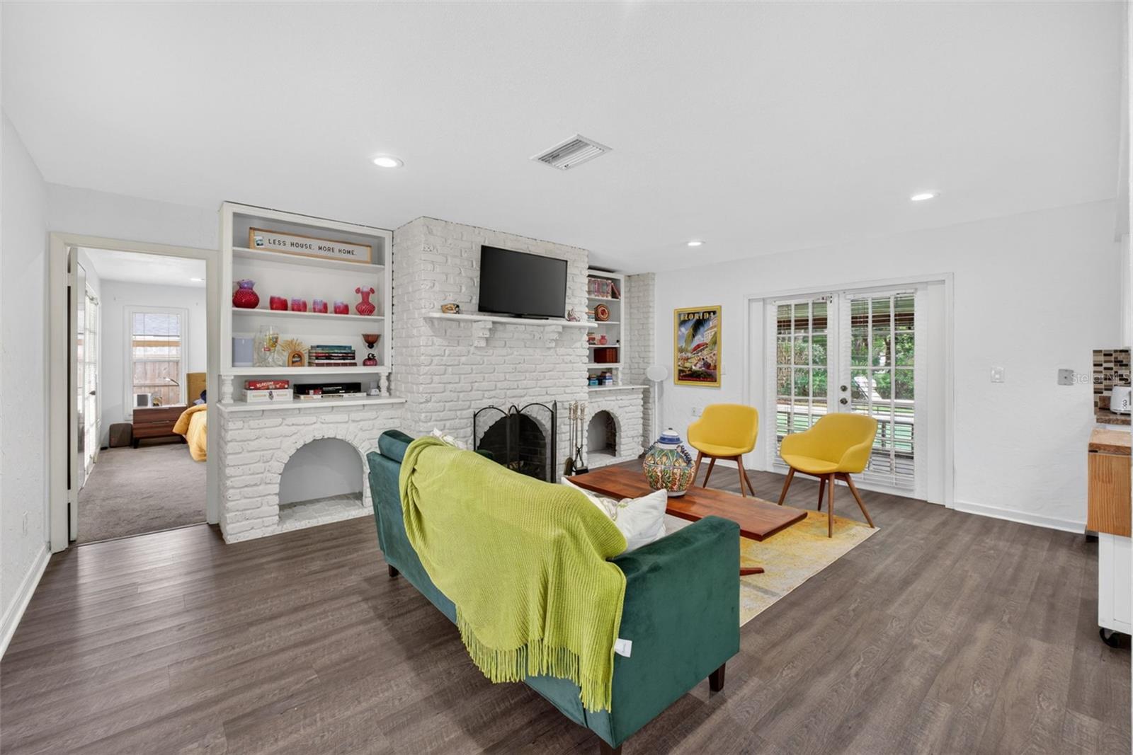 Image 22 of 63 For 517 San Sebastian Prado