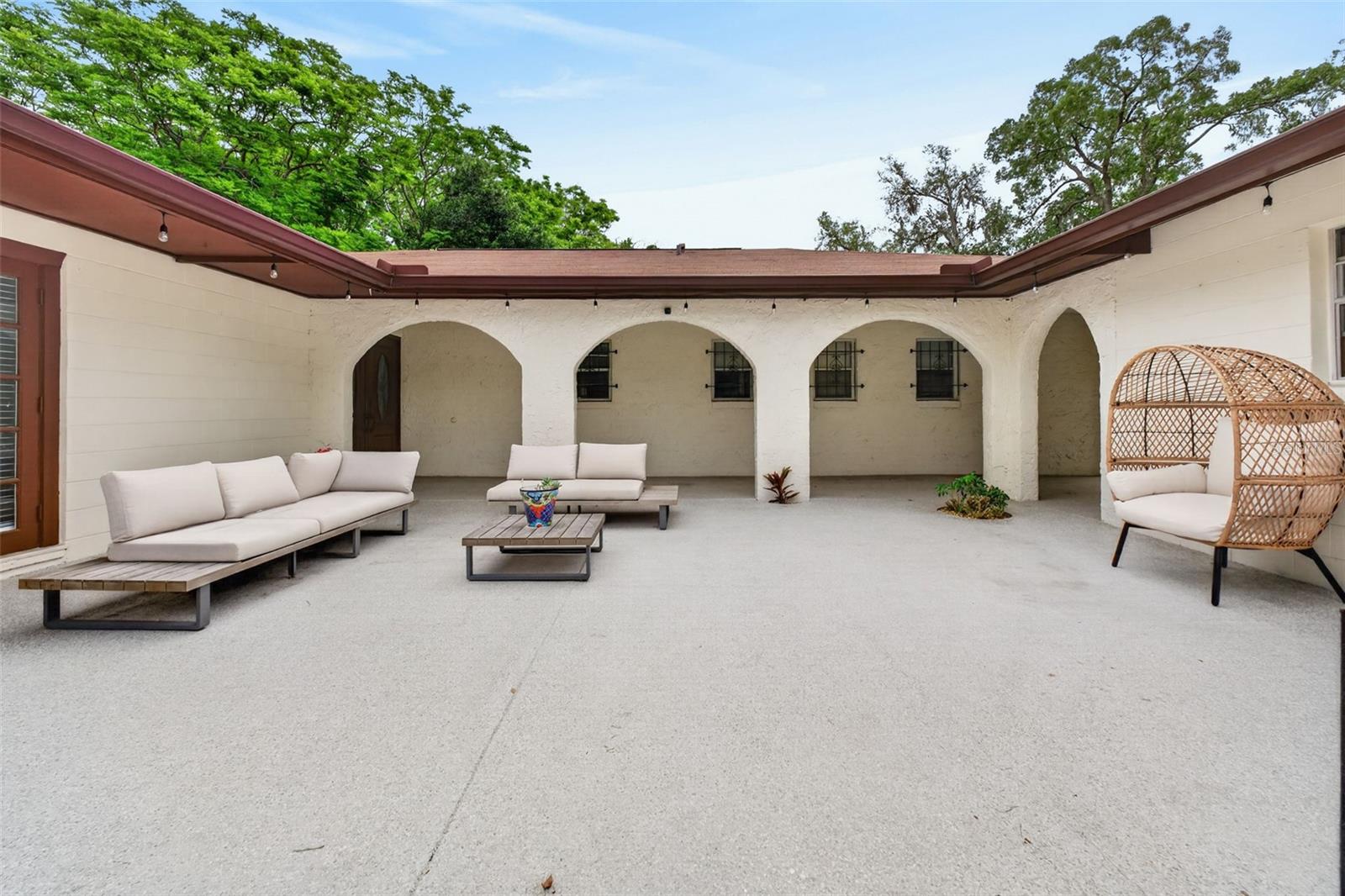 Image 4 of 63 For 517 San Sebastian Prado