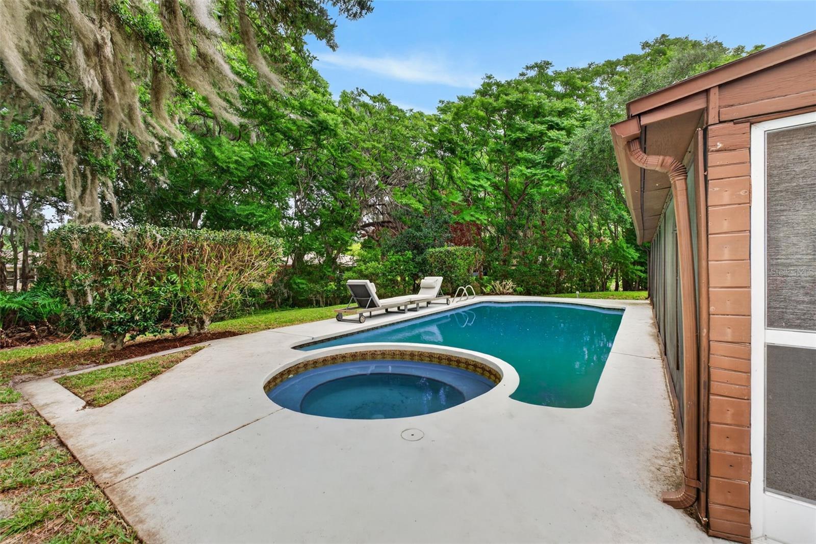 Image 51 of 63 For 517 San Sebastian Prado