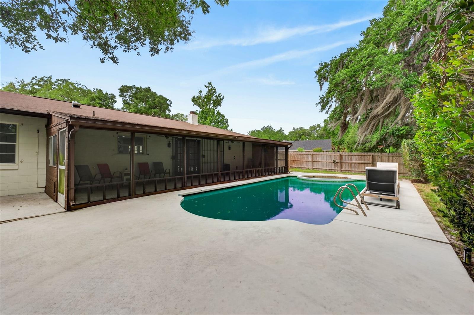 Image 52 of 63 For 517 San Sebastian Prado