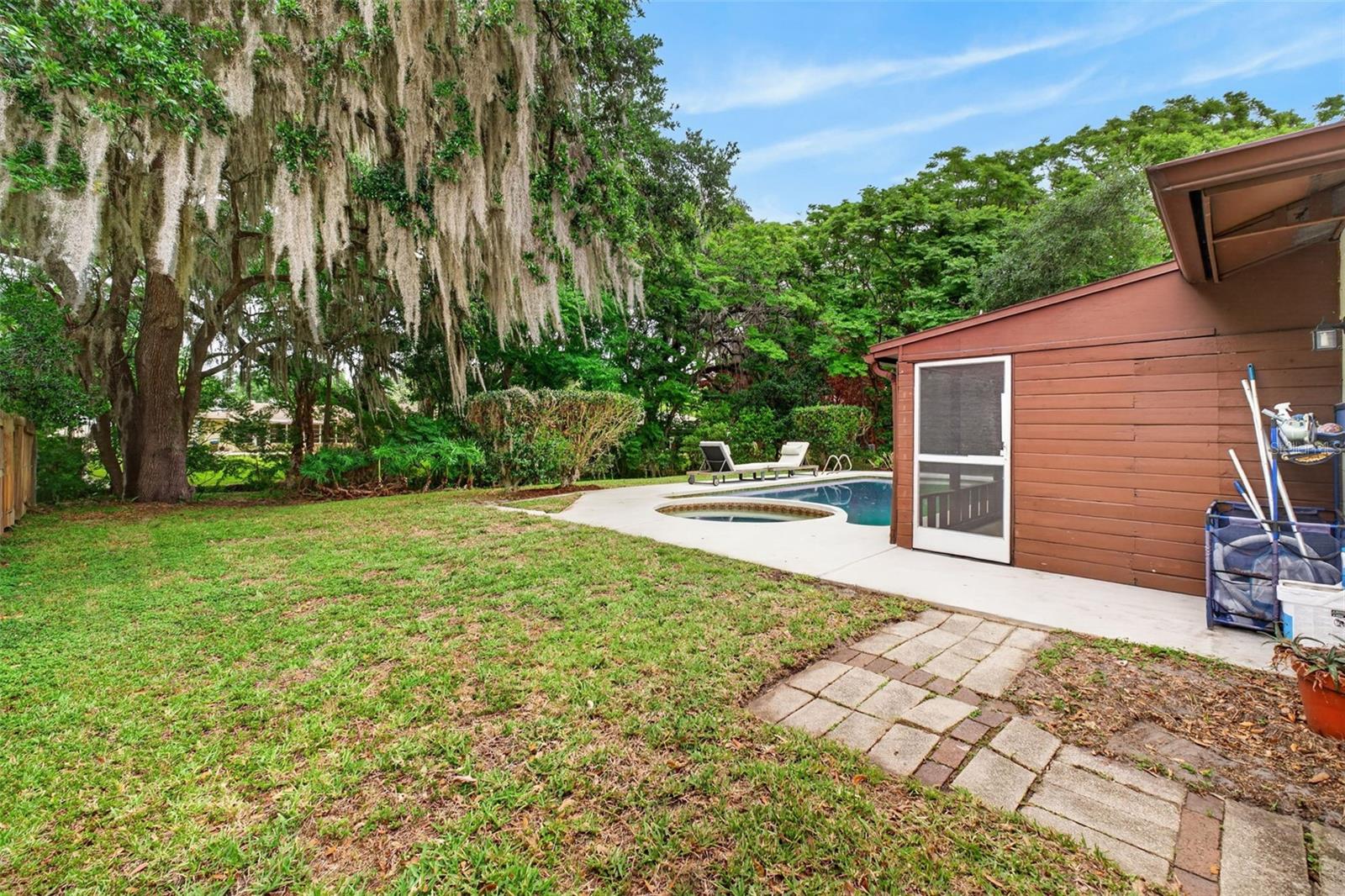 Image 55 of 63 For 517 San Sebastian Prado