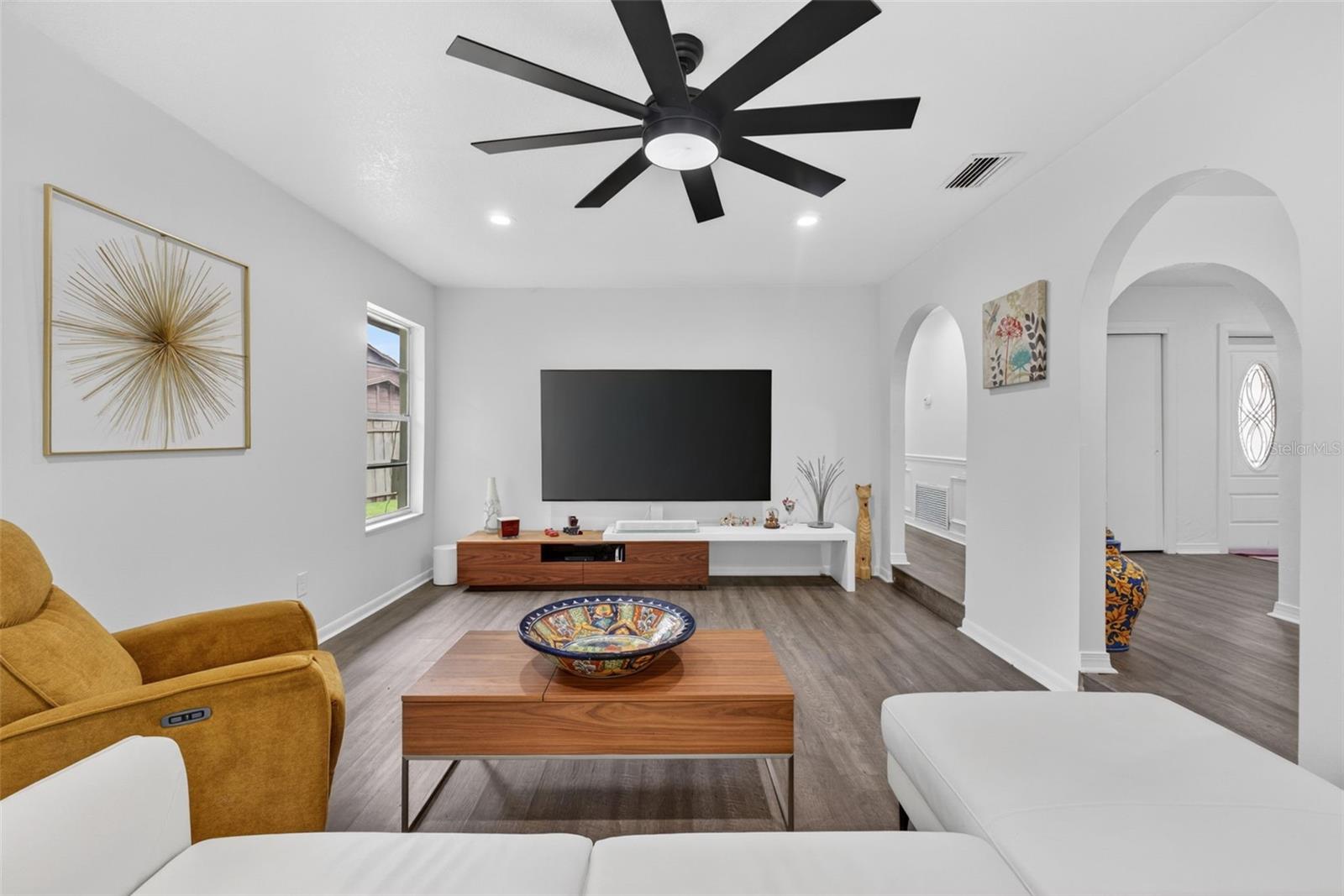 Image 6 of 63 For 517 San Sebastian Prado