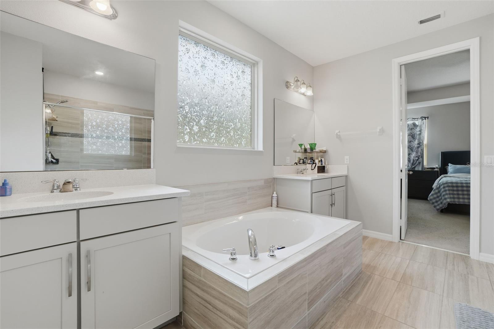 Image 28 of 42 For 8355 Torcello Isle Drive