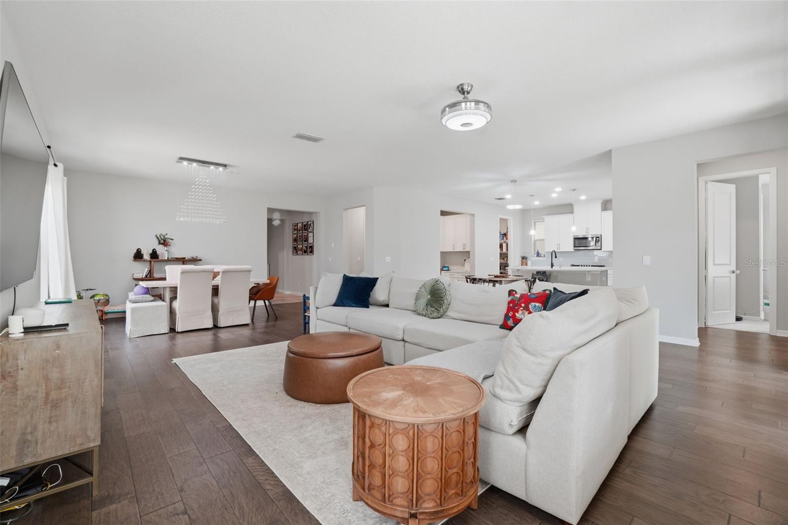 Image 7 of 42 For 8355 Torcello Isle Drive