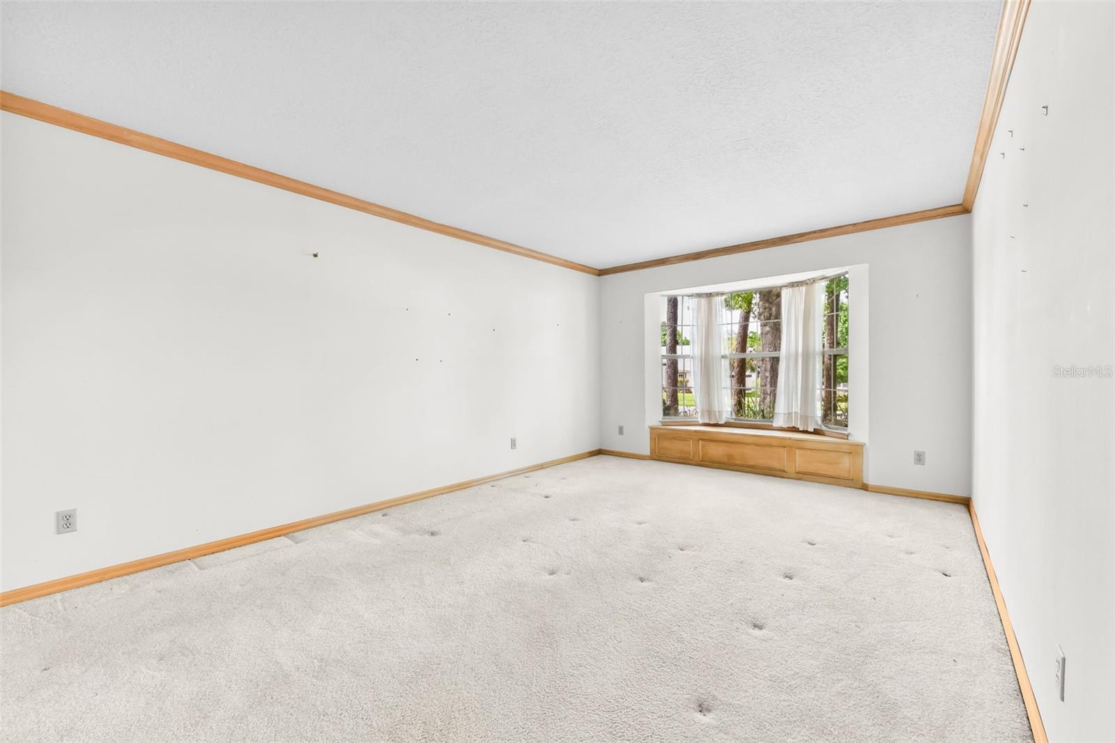 Image 25 of 82 For 1825 Seneca Boulevard