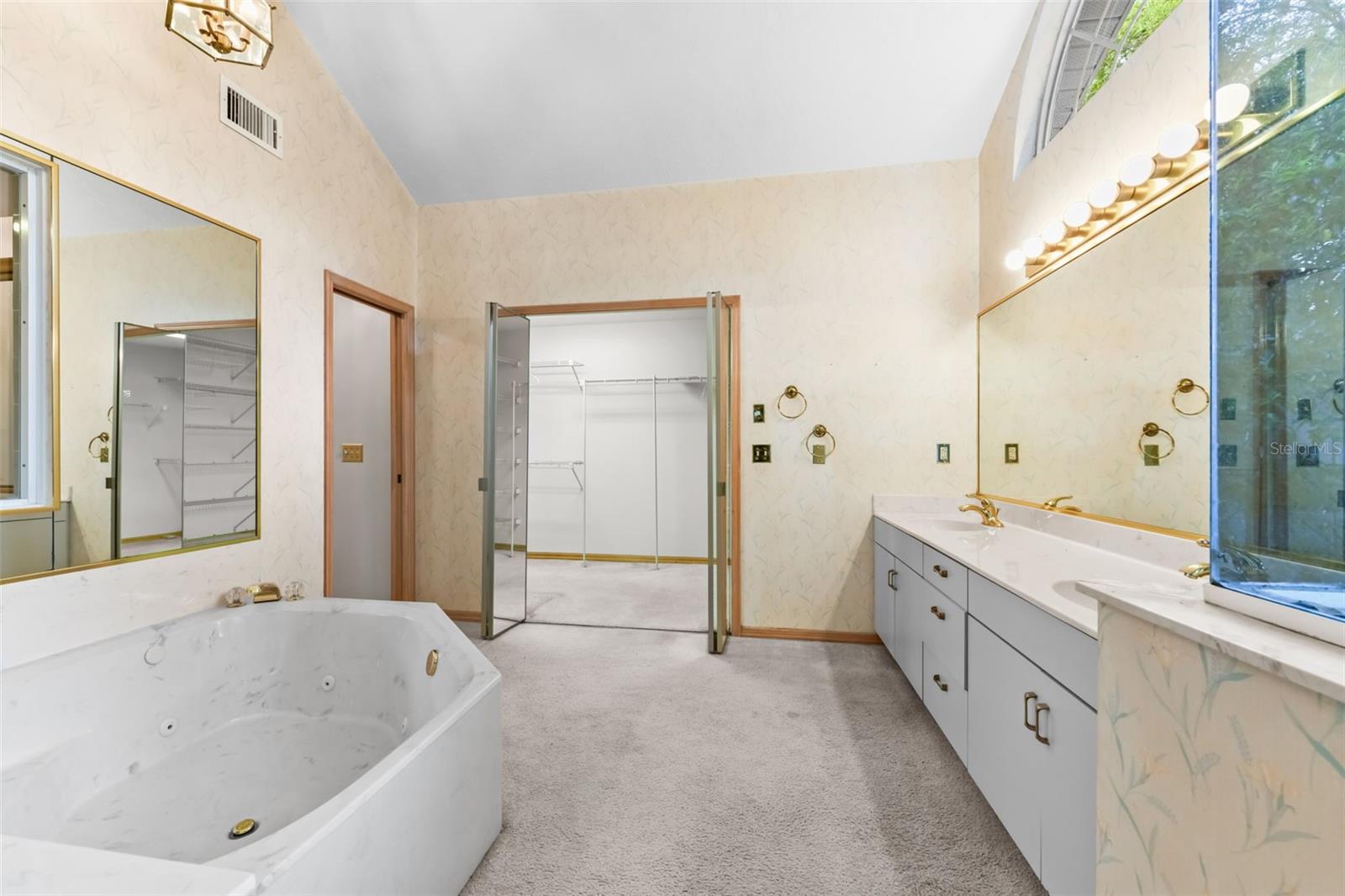 Image 50 of 82 For 1825 Seneca Boulevard