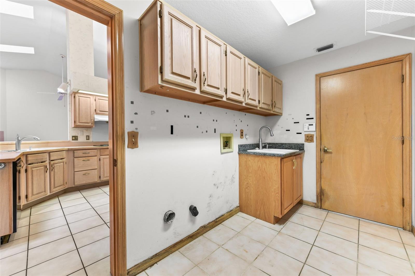 Image 69 of 82 For 1825 Seneca Boulevard