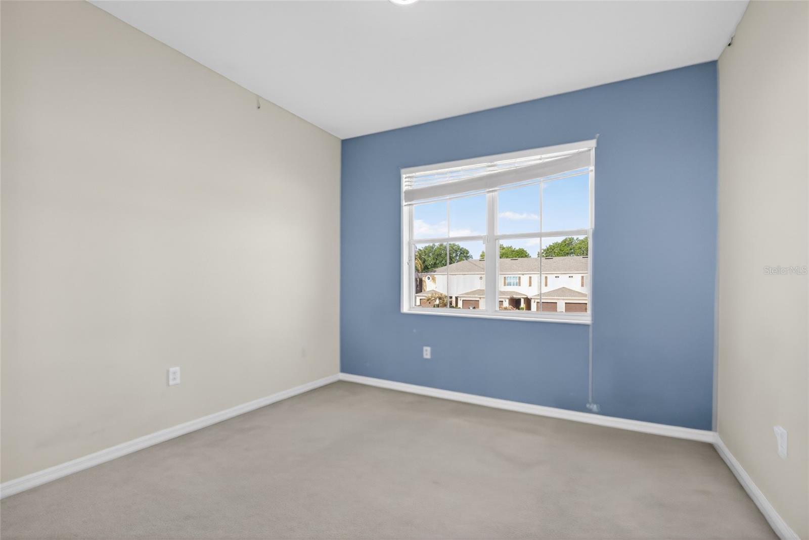 Image 15 of 29 For 538 Bexley Drive