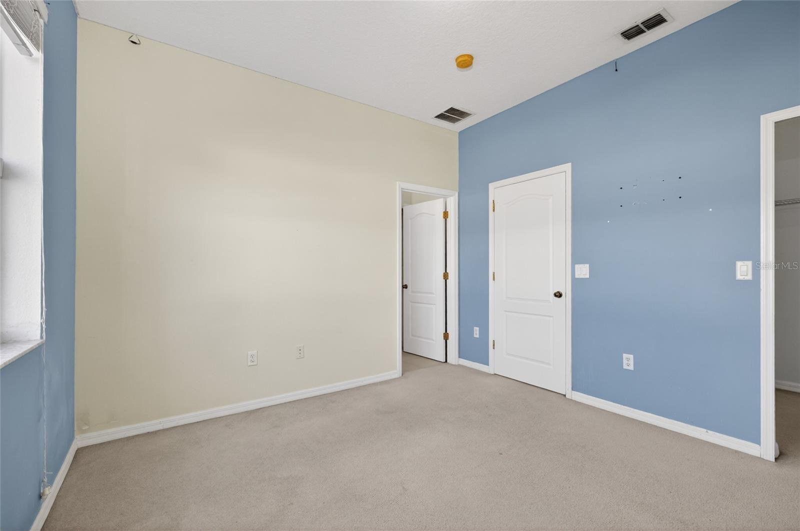 Image 16 of 29 For 538 Bexley Drive