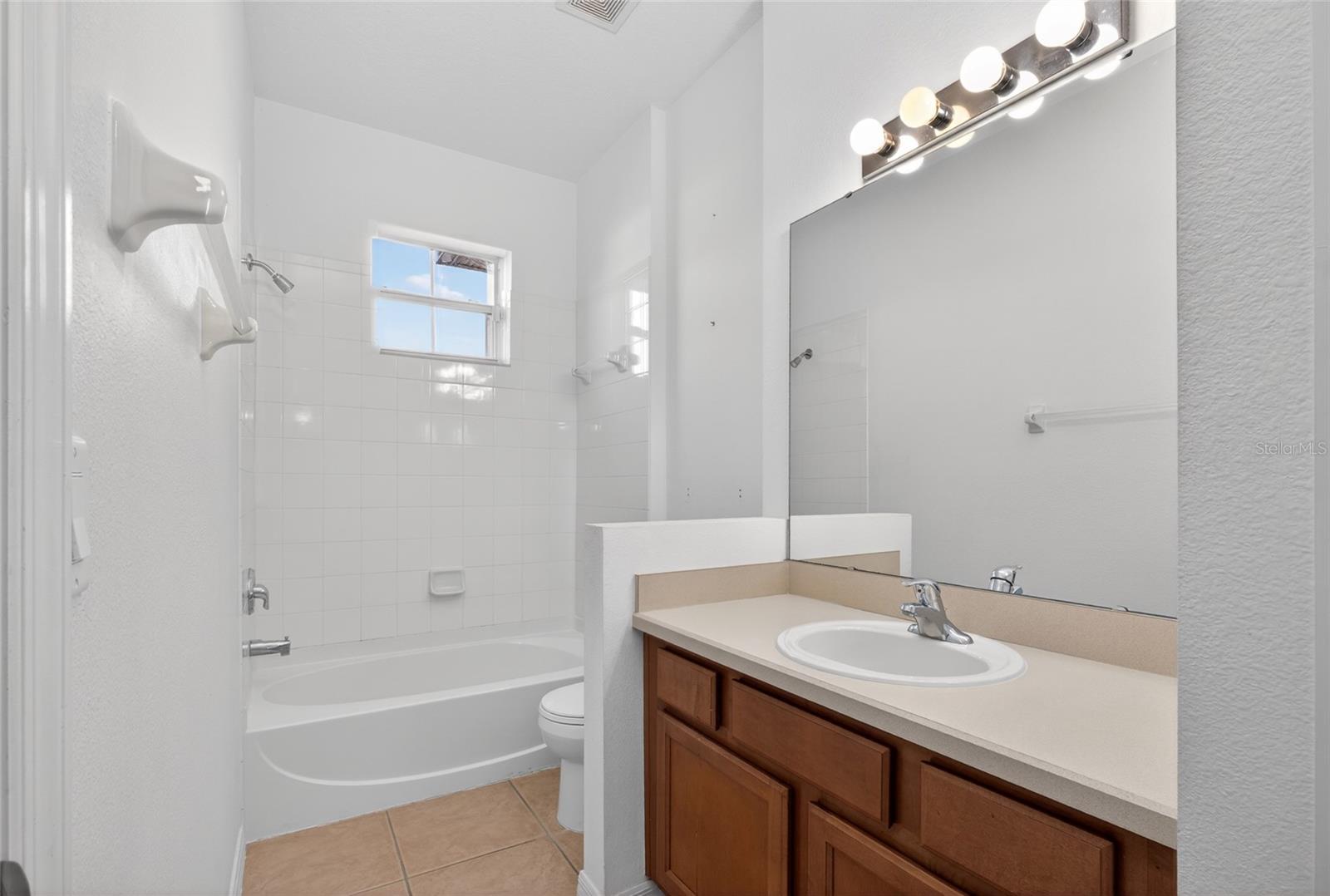 Image 17 of 29 For 538 Bexley Drive