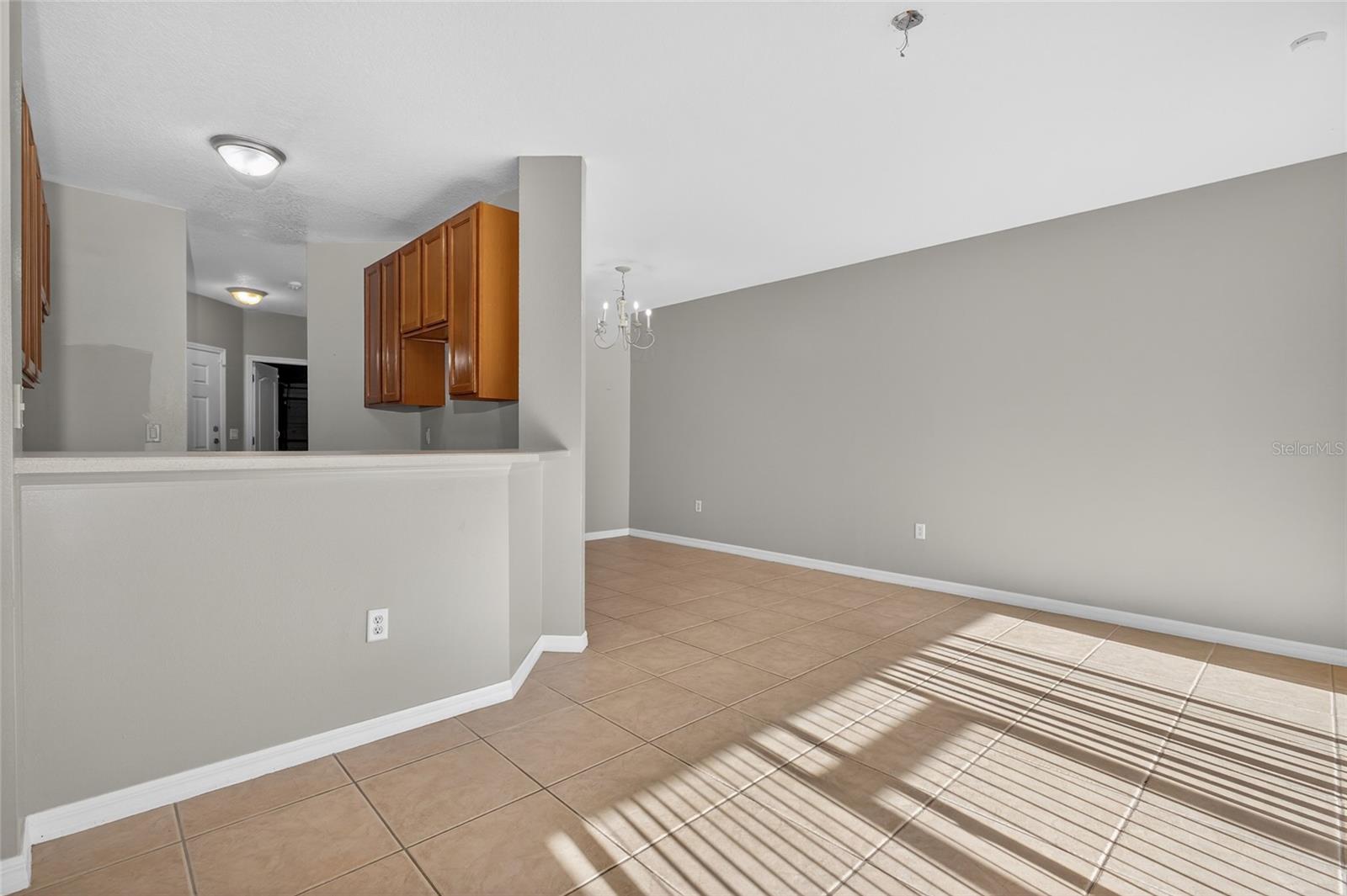 Image 8 of 29 For 538 Bexley Drive