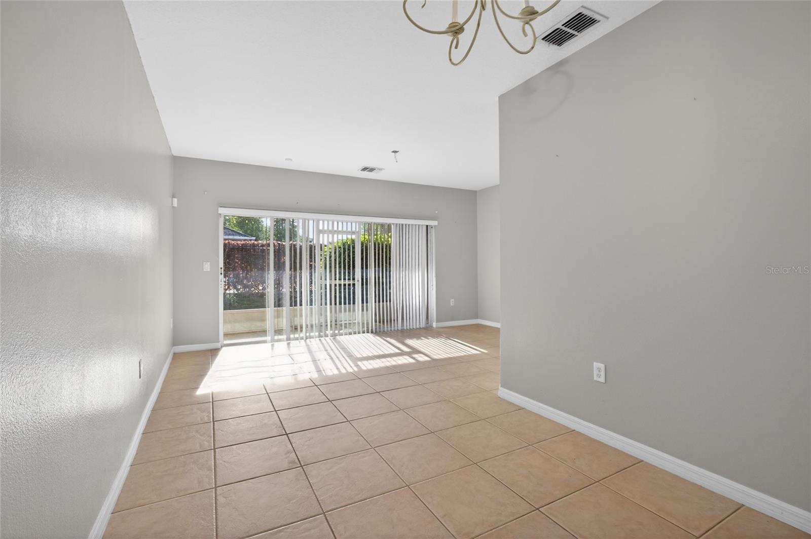 Image 9 of 29 For 538 Bexley Drive