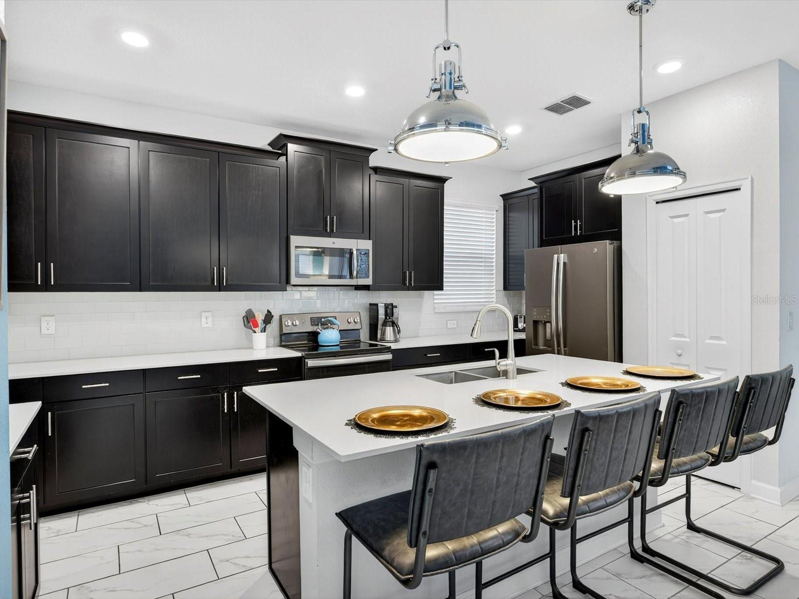 Image 5 of 25 For 620 Sticks Street