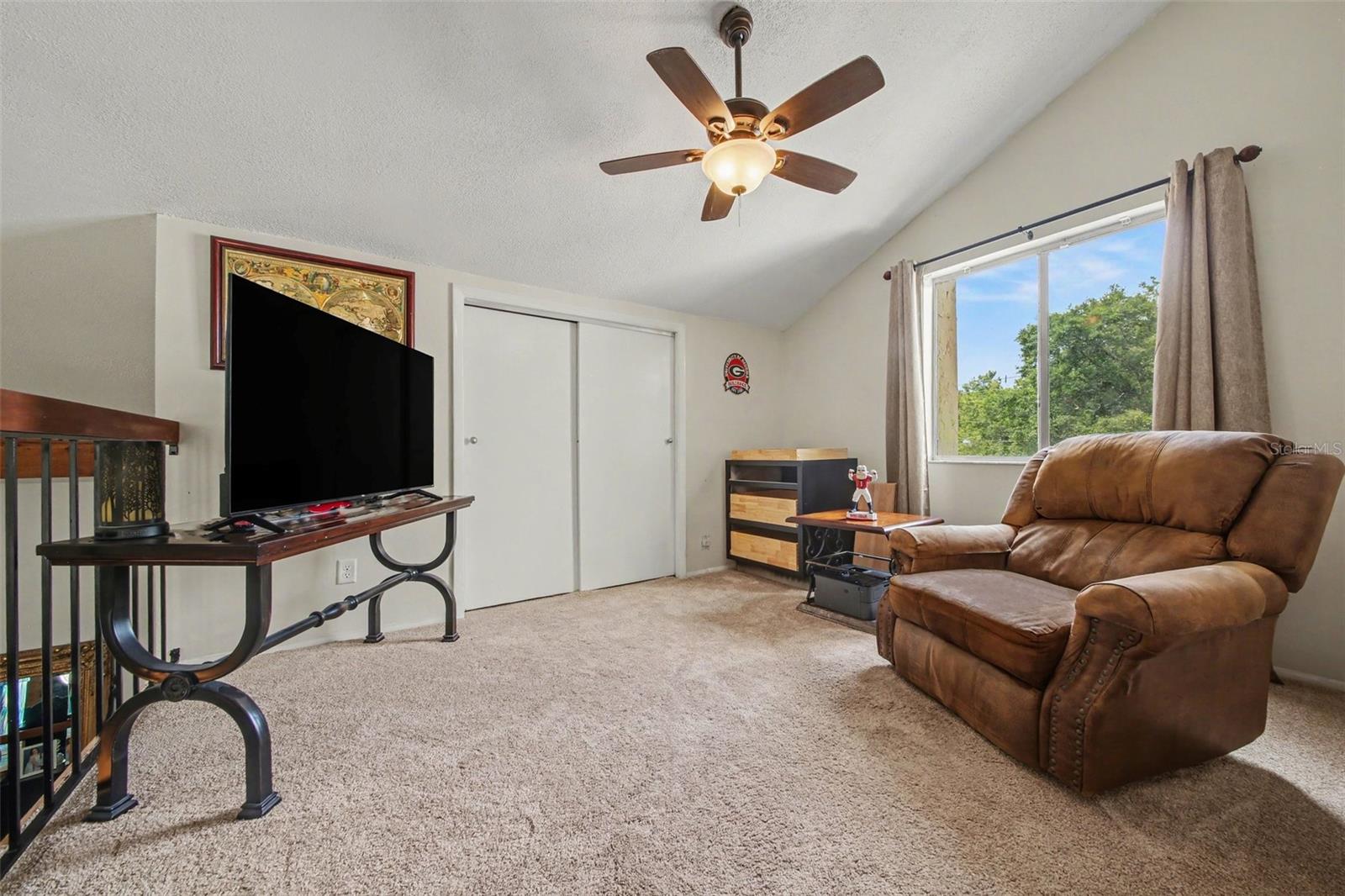 Image 20 of 37 For 916 Cleveland Street