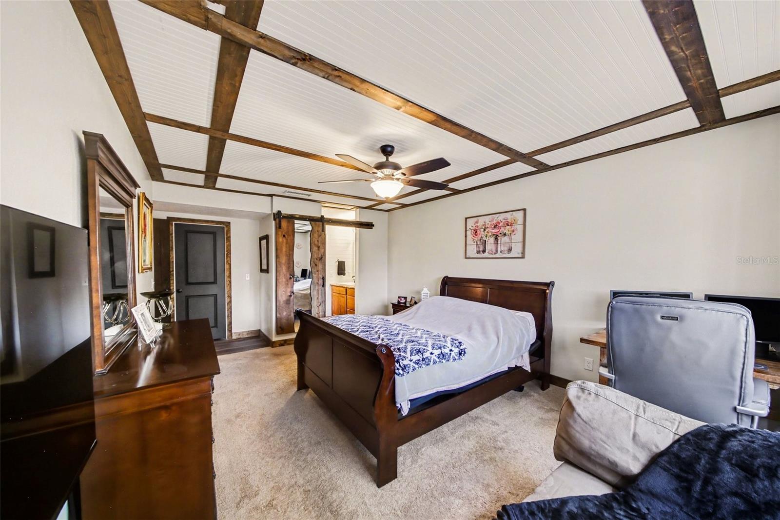 Image 22 of 37 For 916 Cleveland Street