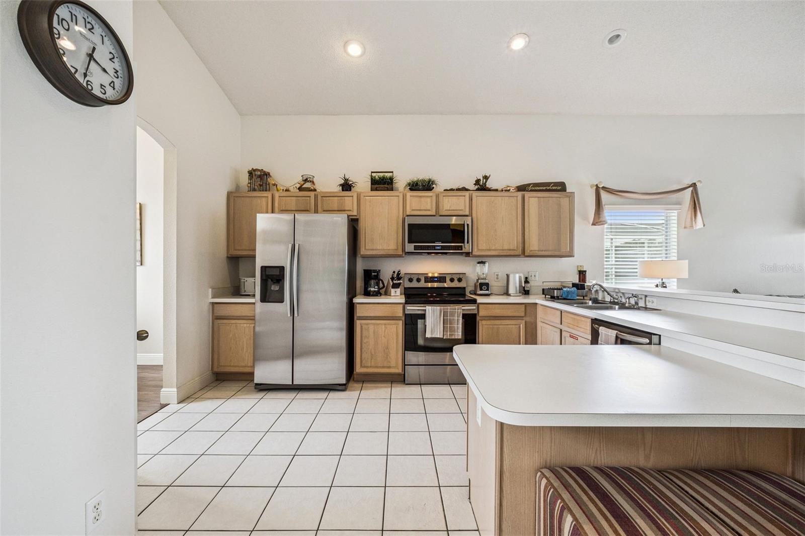 Image 12 of 51 For 563 Bailey Circle