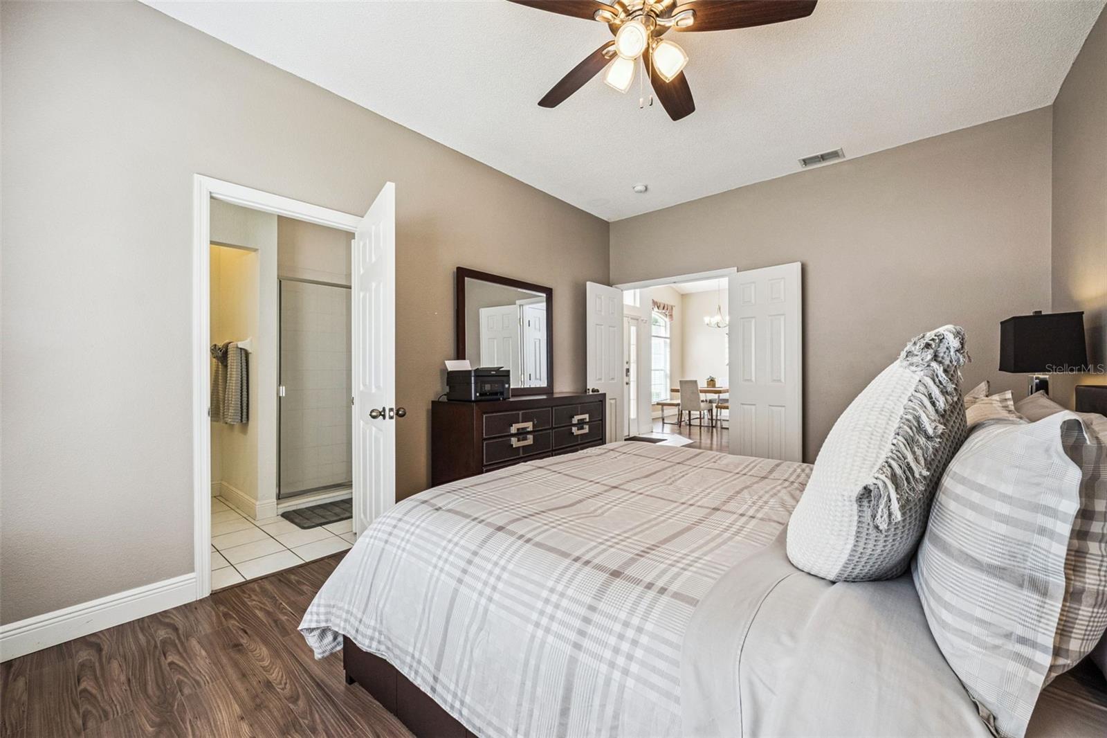 Image 19 of 51 For 563 Bailey Circle