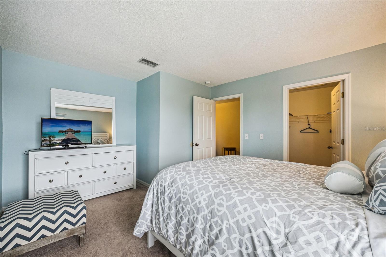 Image 21 of 51 For 563 Bailey Circle