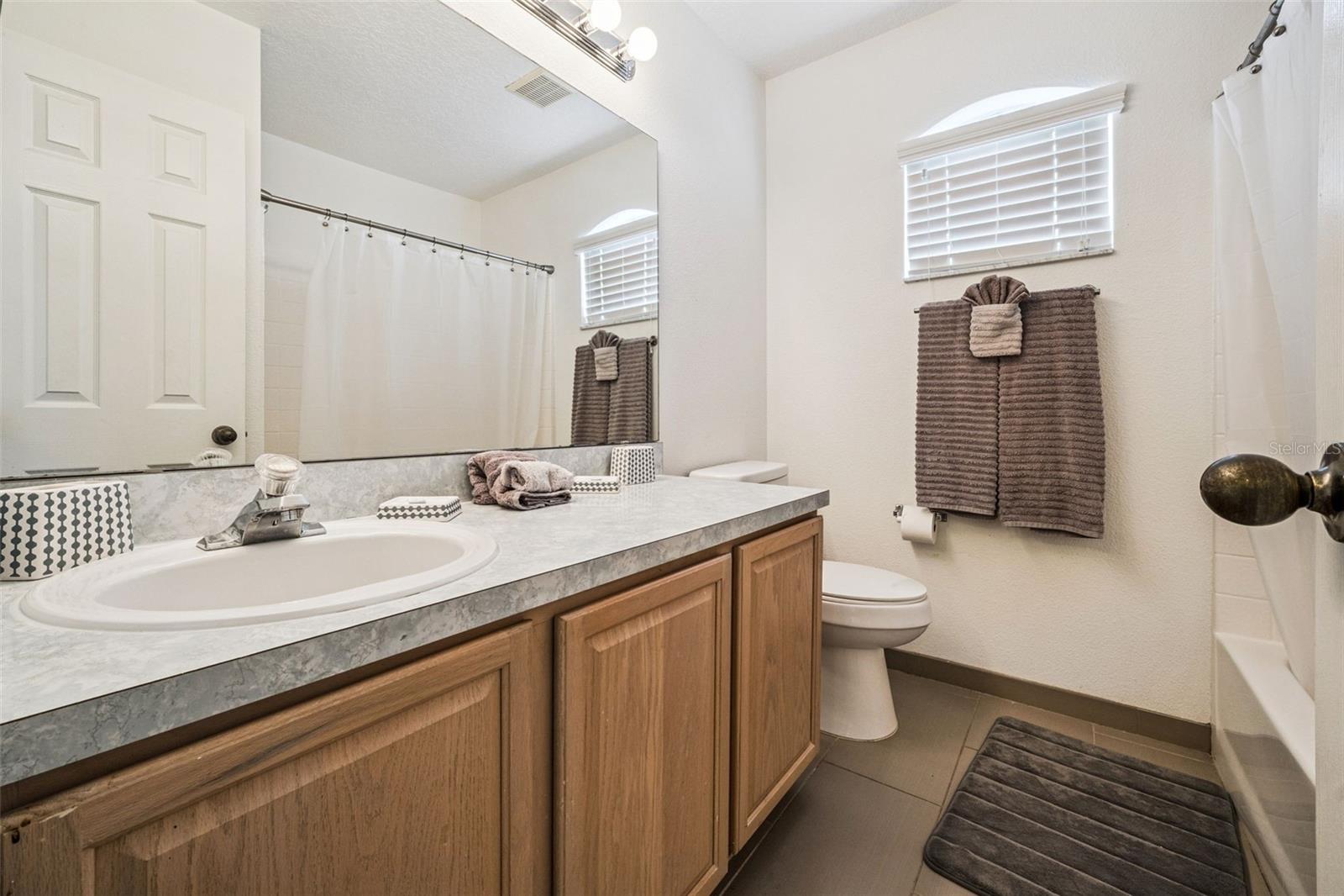 Image 30 of 51 For 563 Bailey Circle