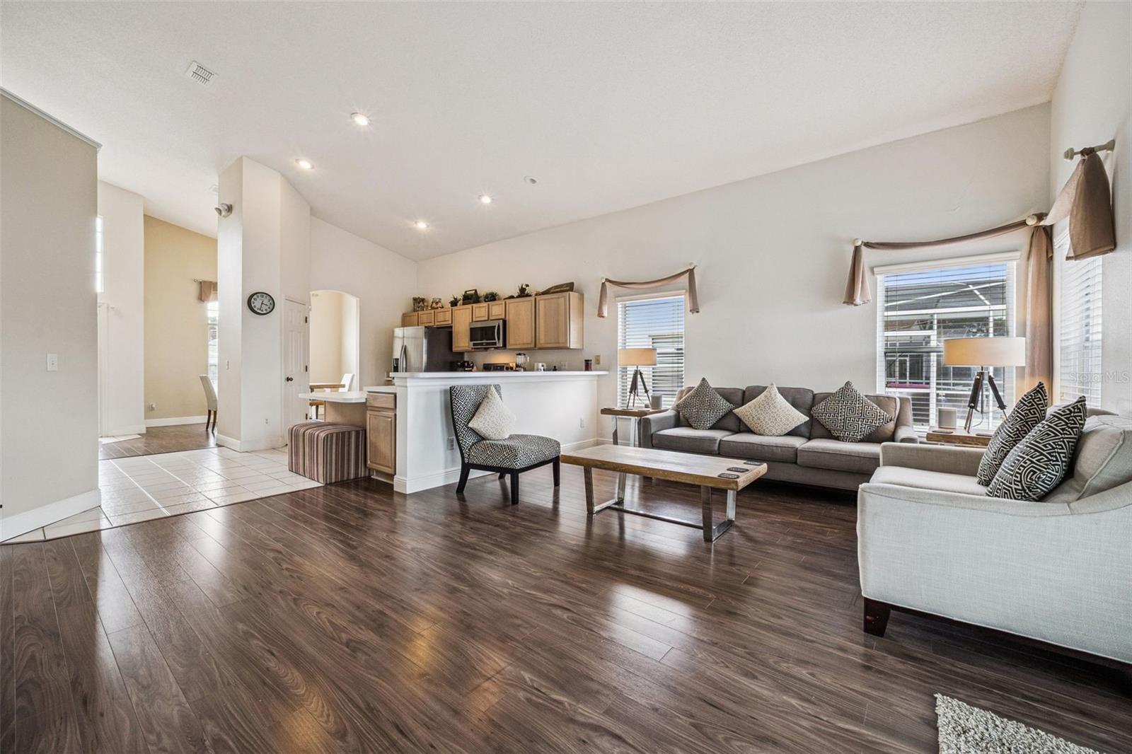 Image 5 of 51 For 563 Bailey Circle