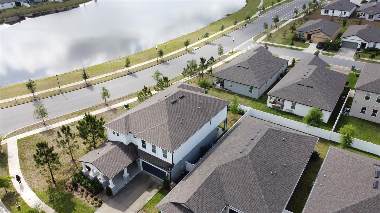 Image 12 of 72 For 671 Split Hoof Drive