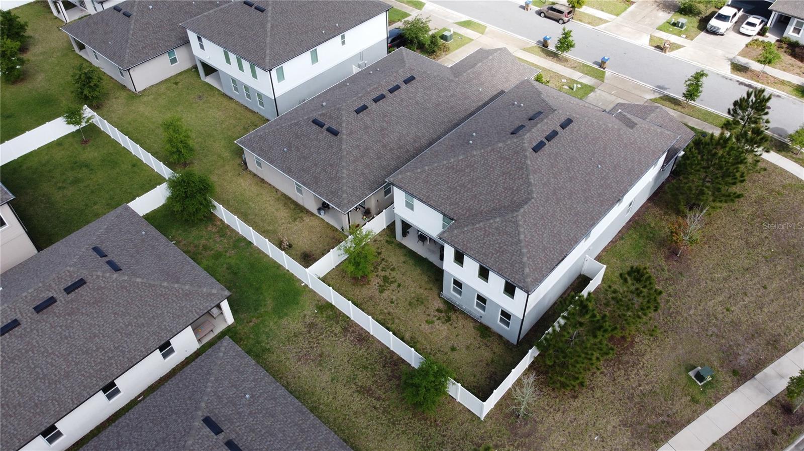 Image 14 of 72 For 671 Split Hoof Drive