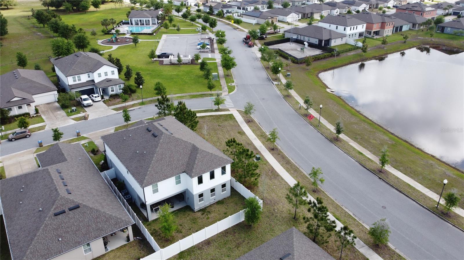 Image 15 of 72 For 671 Split Hoof Drive