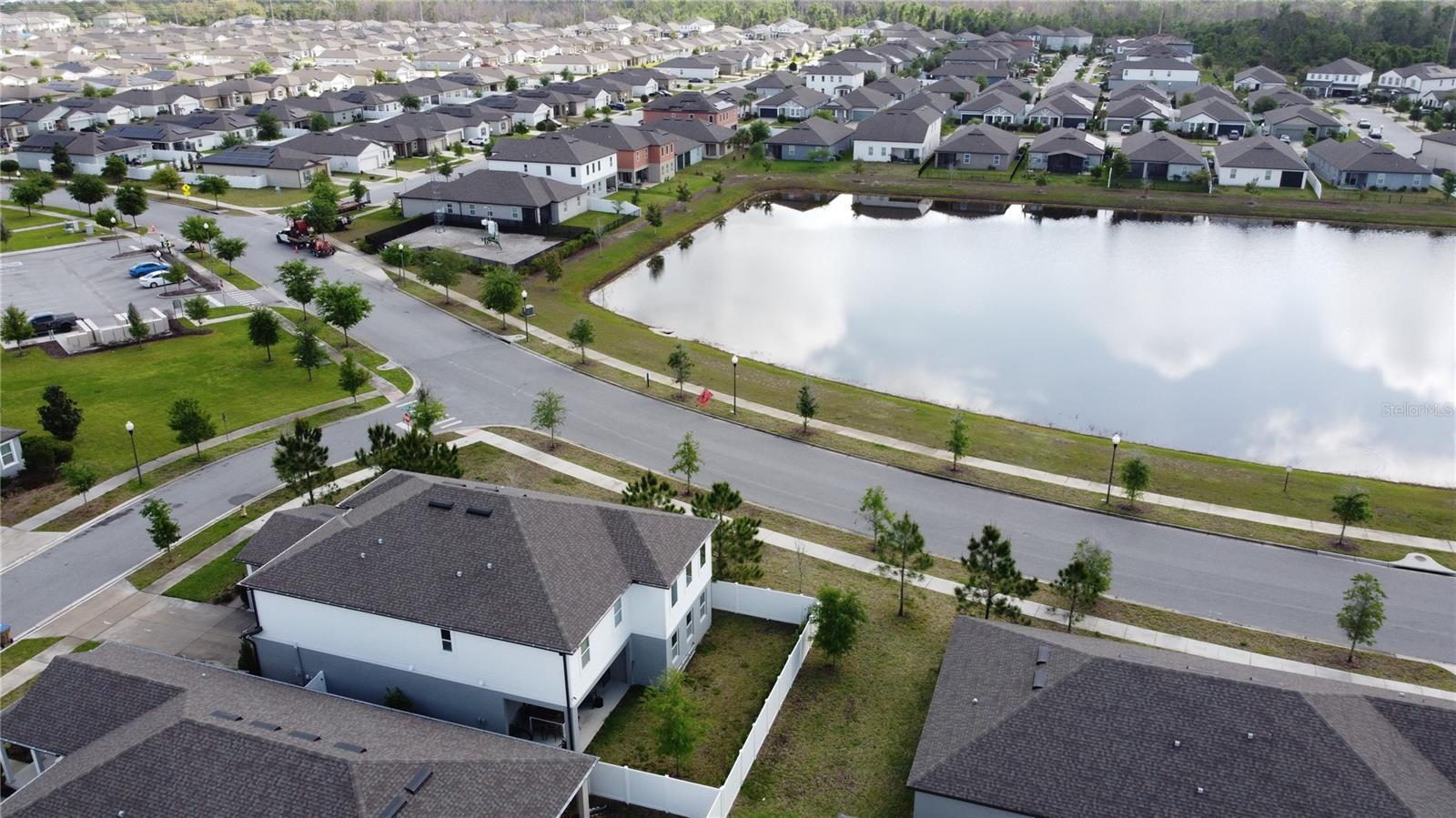 Image 16 of 72 For 671 Split Hoof Drive