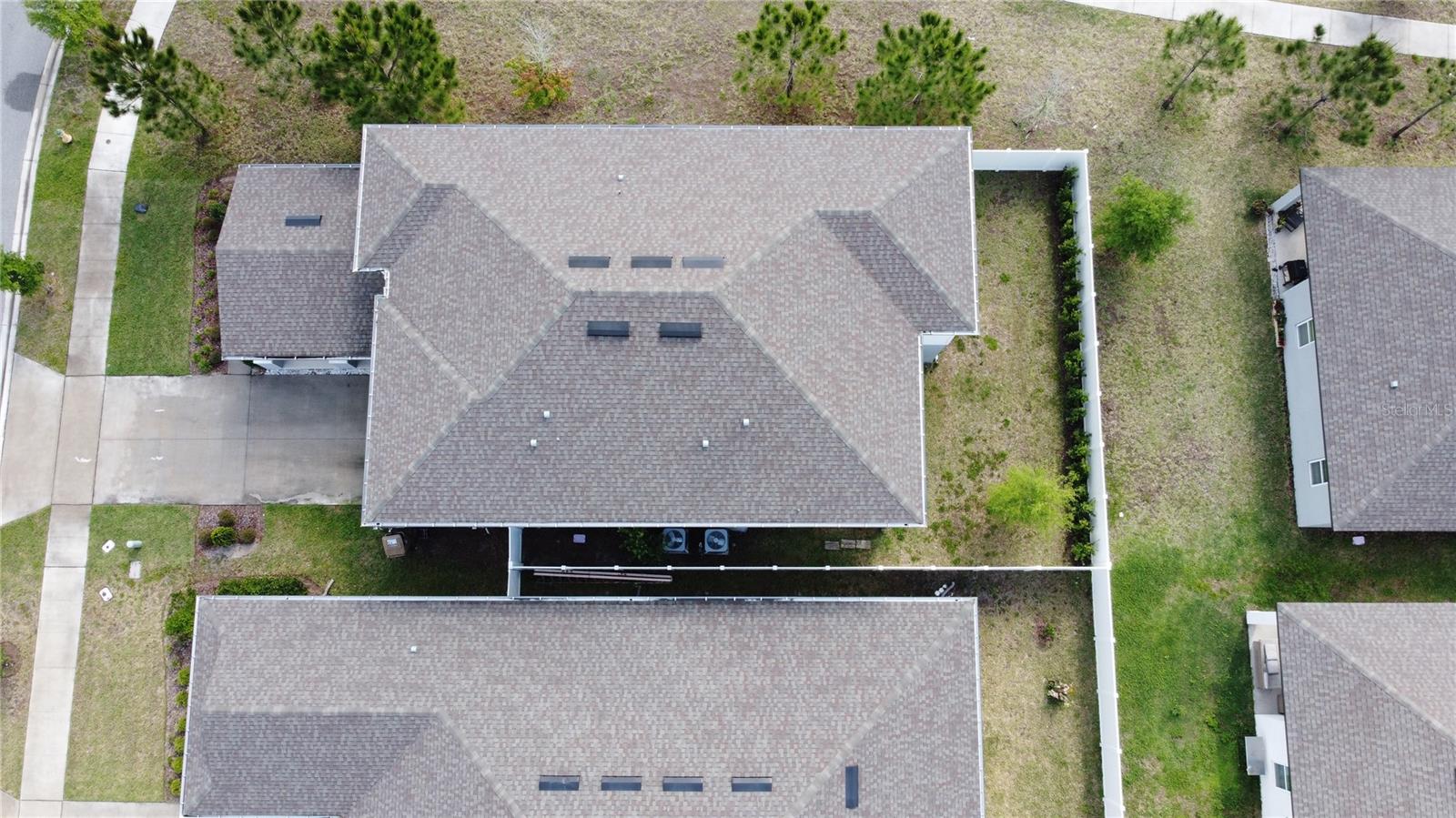 Image 17 of 72 For 671 Split Hoof Drive