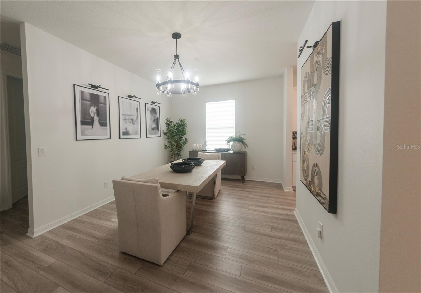 Image 21 of 72 For 671 Split Hoof Drive