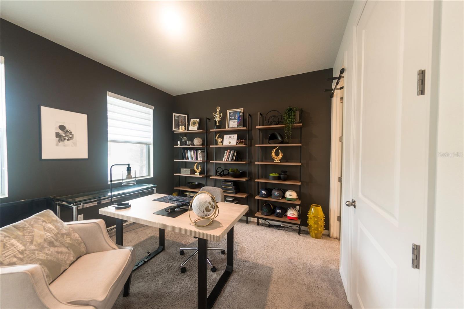 Image 22 of 72 For 671 Split Hoof Drive