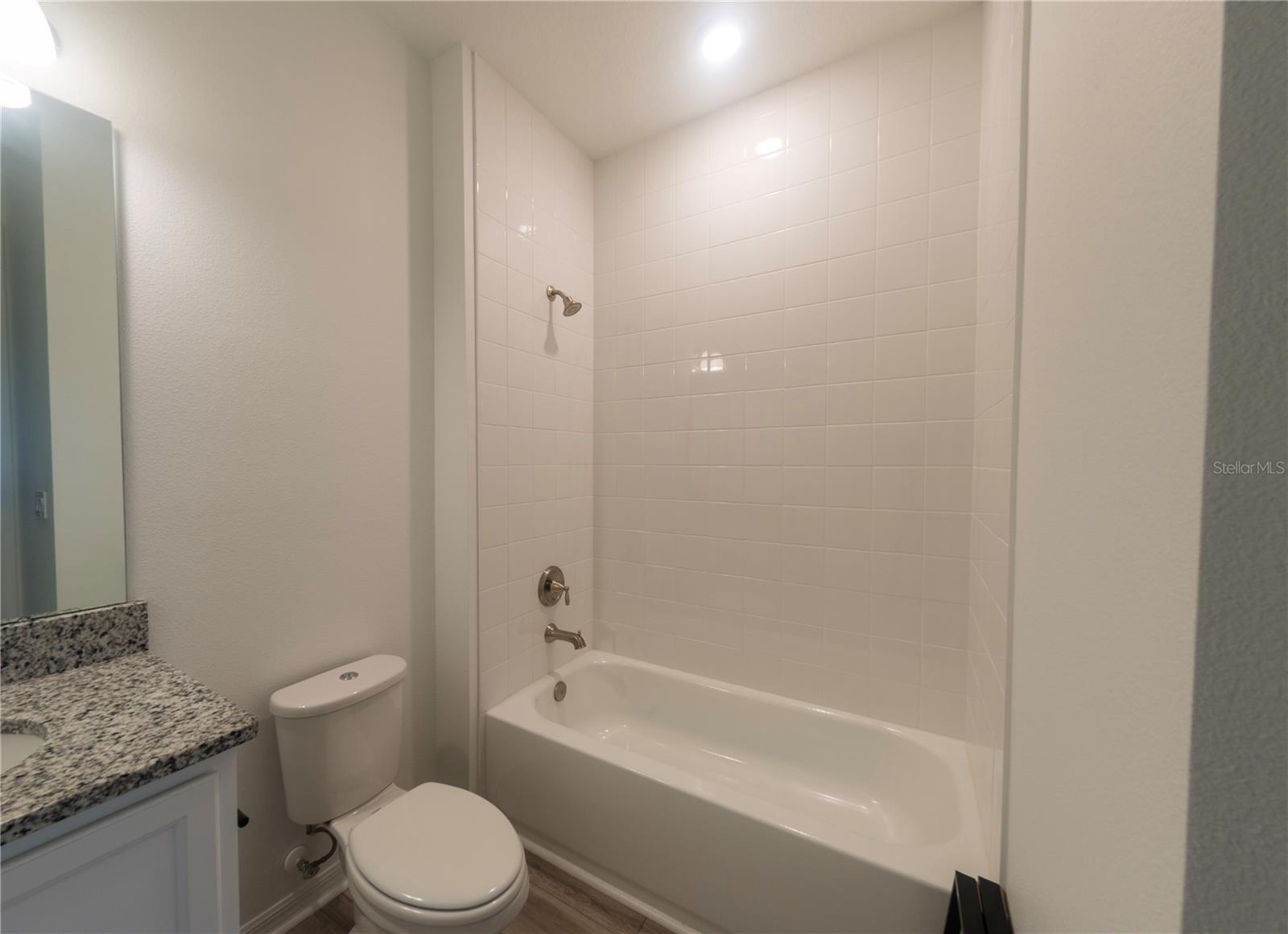 Image 24 of 72 For 671 Split Hoof Drive