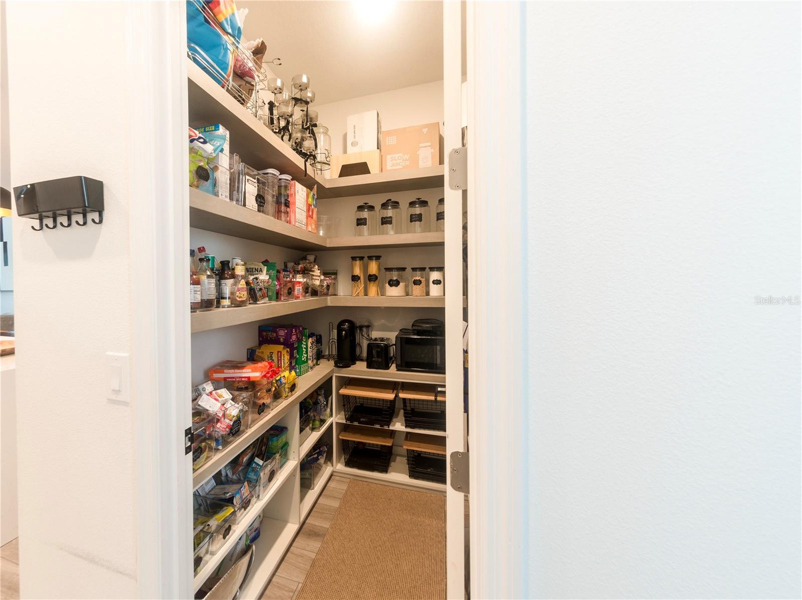 Image 27 of 72 For 671 Split Hoof Drive