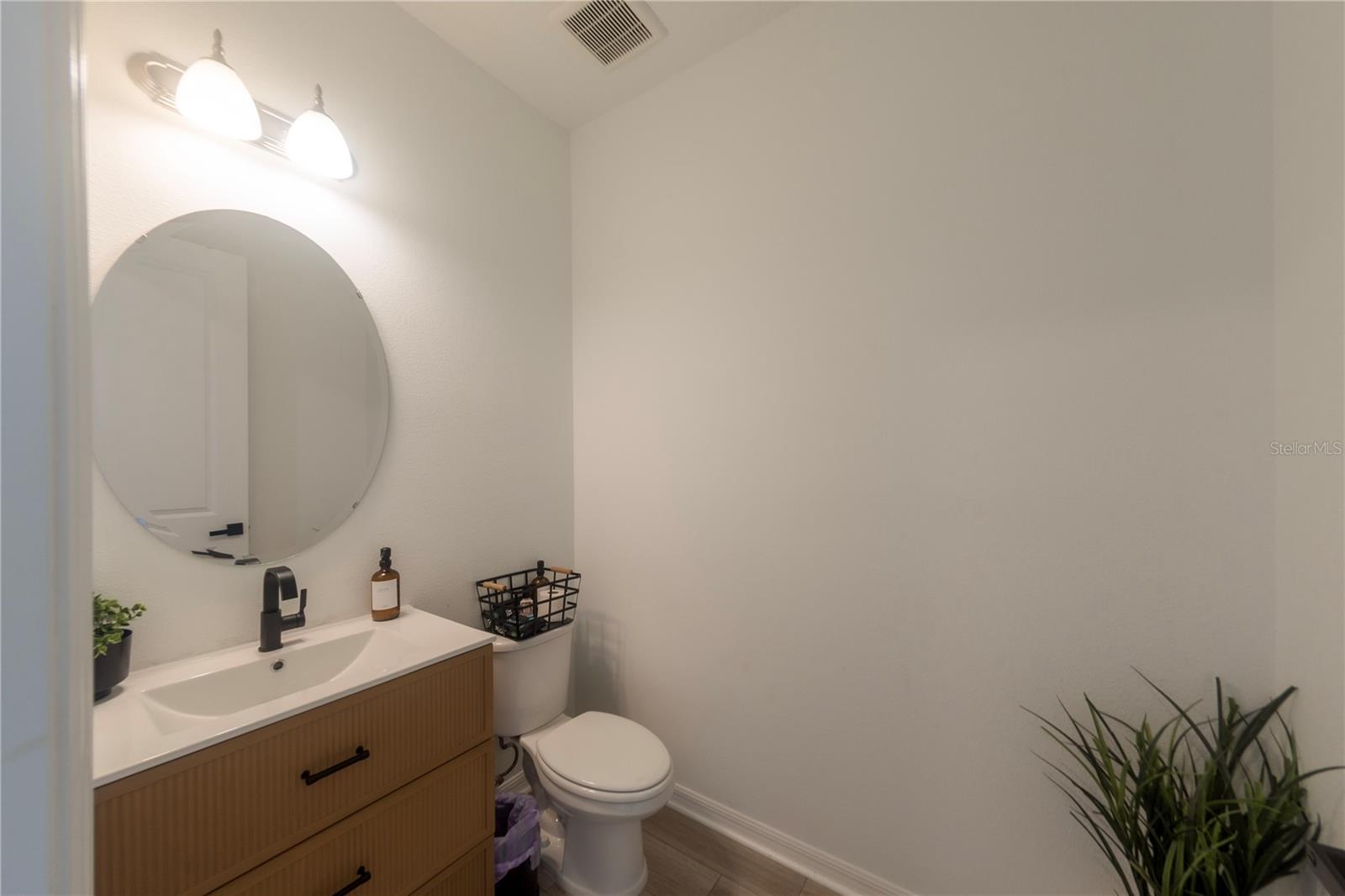 Image 39 of 72 For 671 Split Hoof Drive