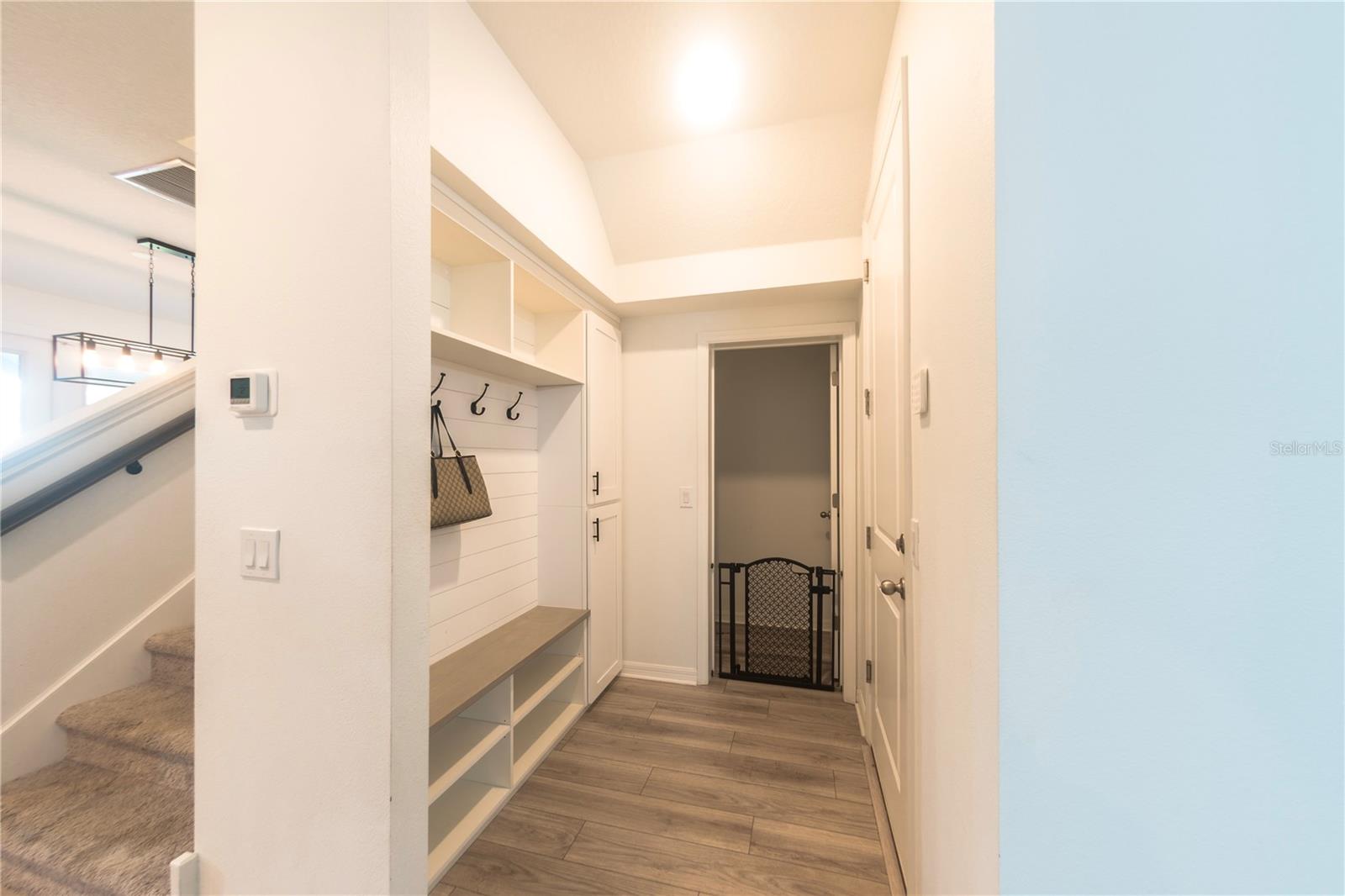 Image 40 of 72 For 671 Split Hoof Drive