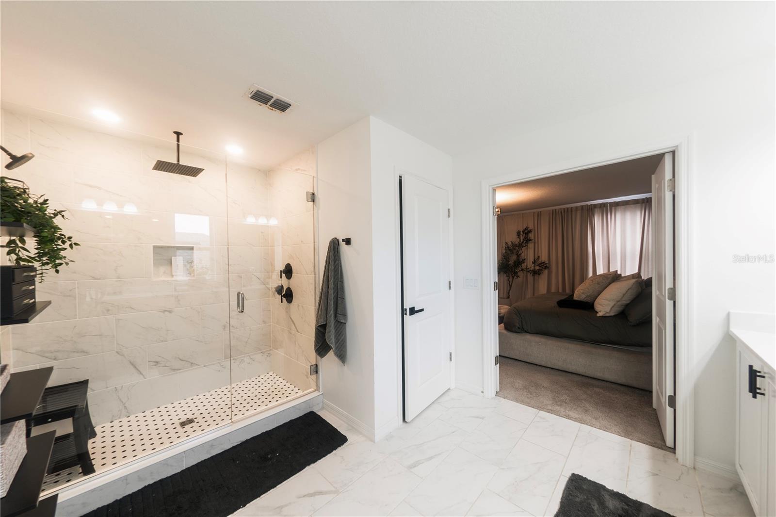 Image 46 of 72 For 671 Split Hoof Drive