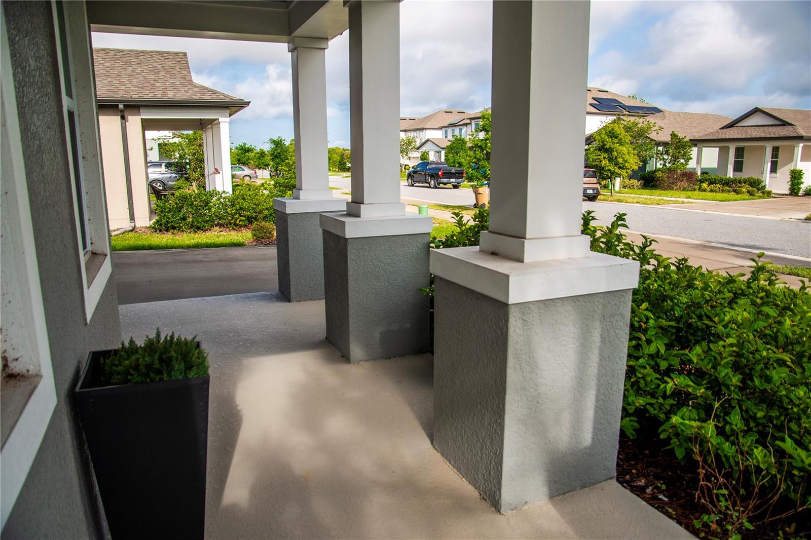 Image 5 of 72 For 671 Split Hoof Drive