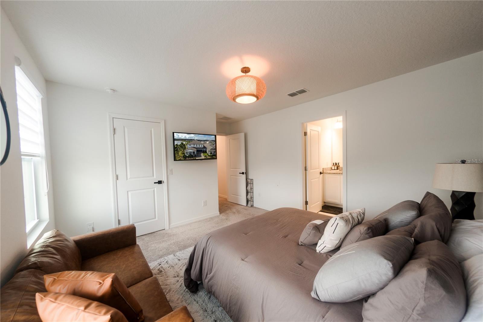 Image 55 of 72 For 671 Split Hoof Drive