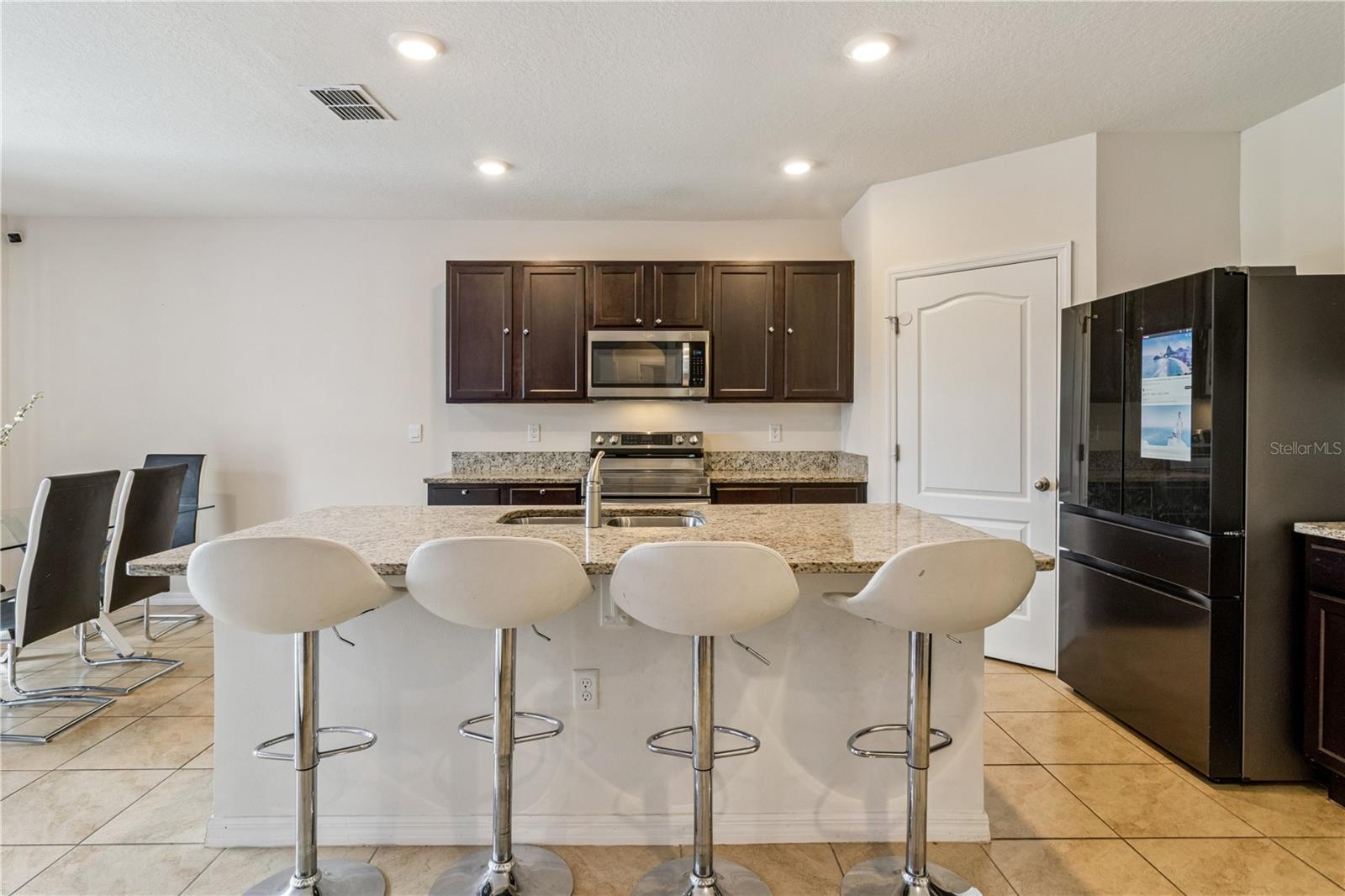 Image 3 of 22 For 2933 Ivy Lake Ct