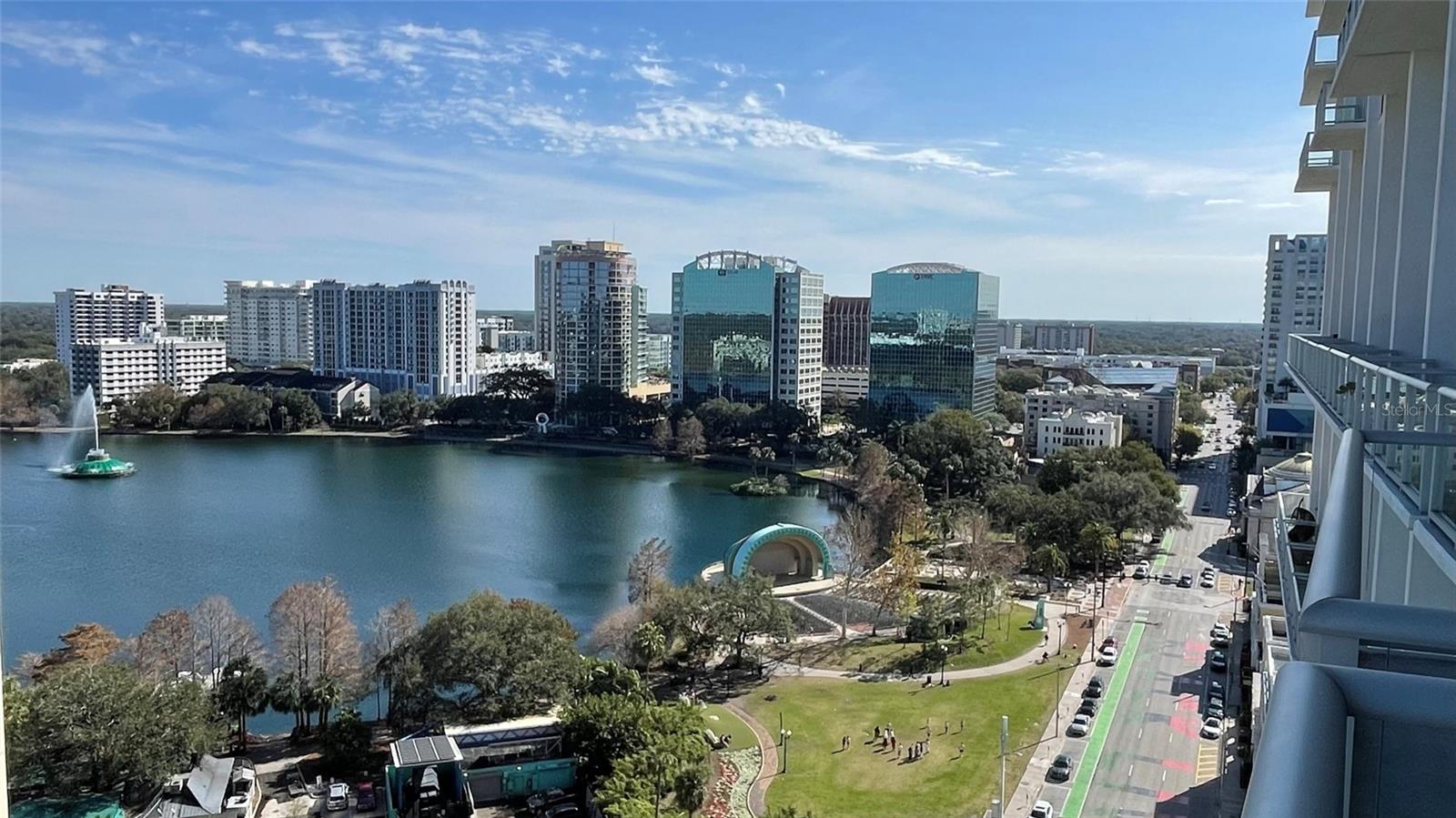 Image 39 of 46 For 150 Robinson Street 1423